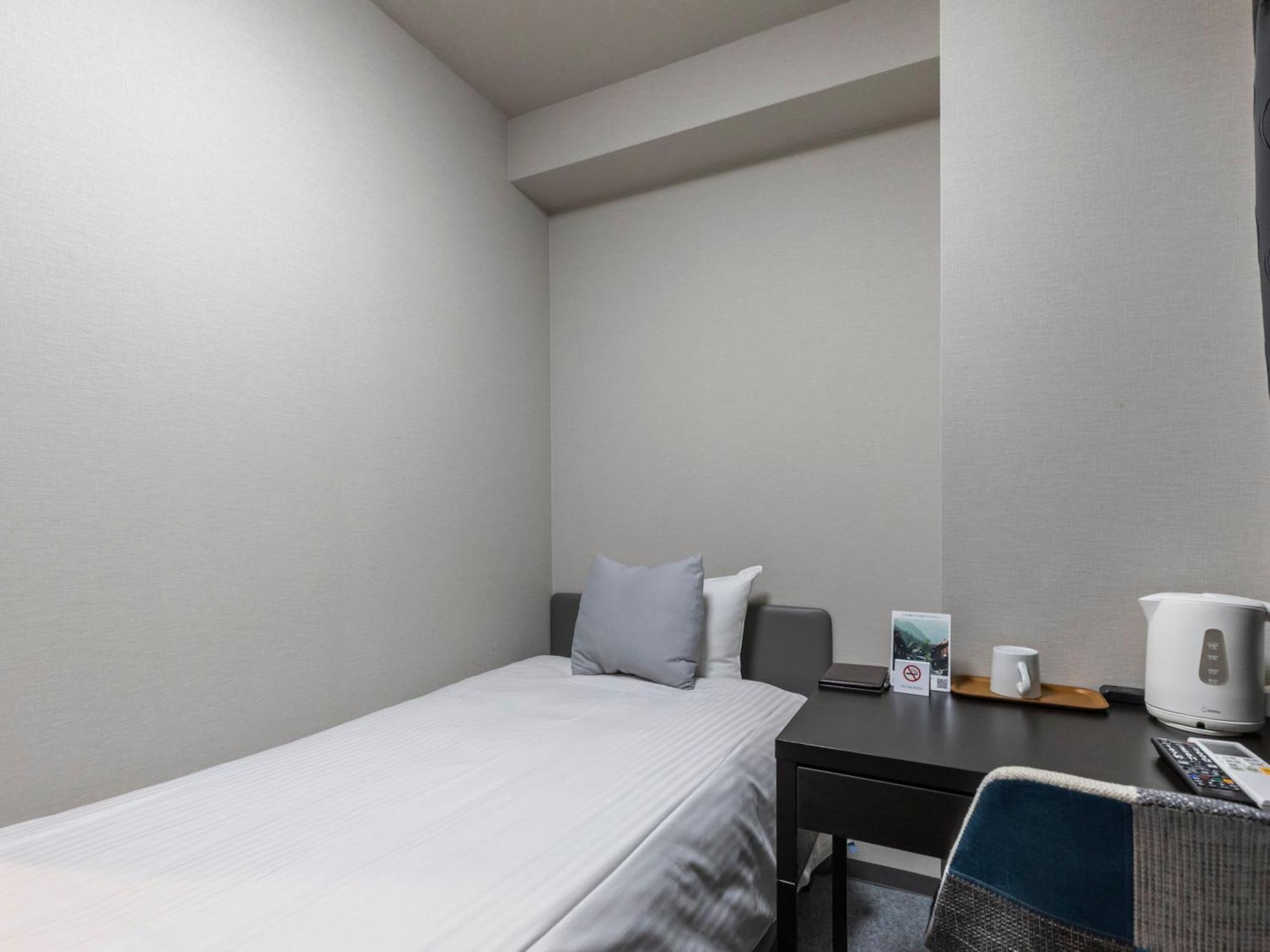 Tabist Unihotel Midosuji Hommachi Osaka Exterior foto